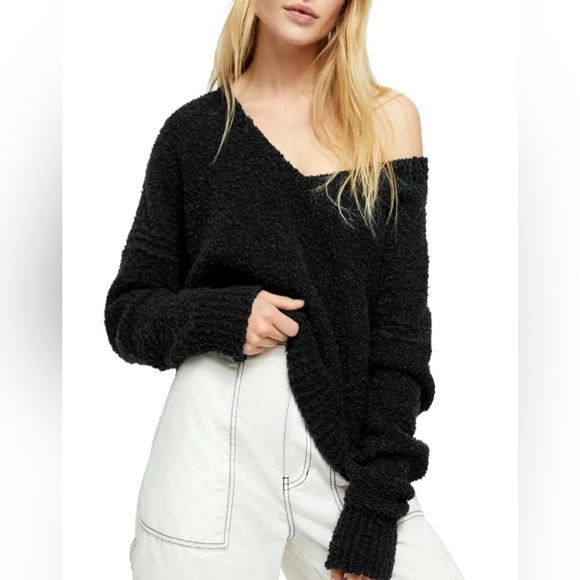 Free People Sweaters - NWT FREE PEOPLE Finders Keepers Sweater Black M